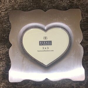 Burnes of Boston Elegant Silver Heart Frame